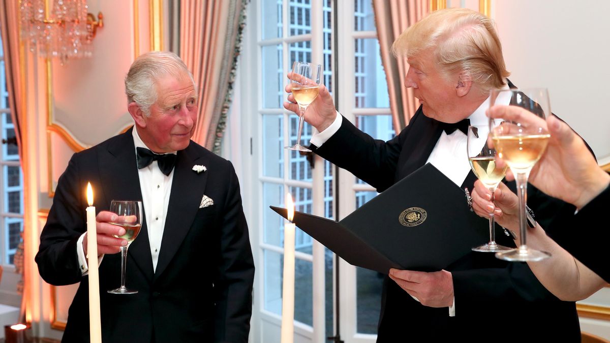 Hrad se pro Trumpa mění v „zábavní park“. Na králův šarm sází celá Británie